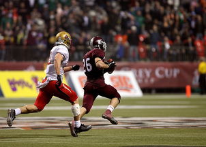 九游游戏中心-进攻与防守转换最迅速的球队解析，进攻 防守